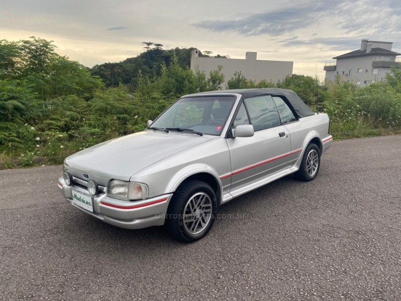 escort-xr3 2