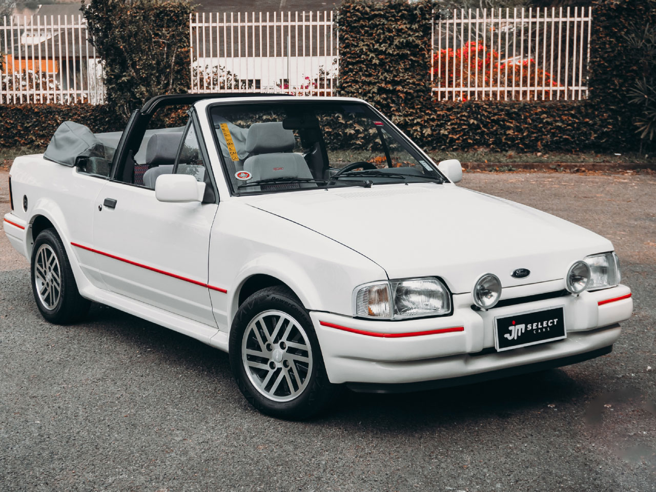escort-xr3 3